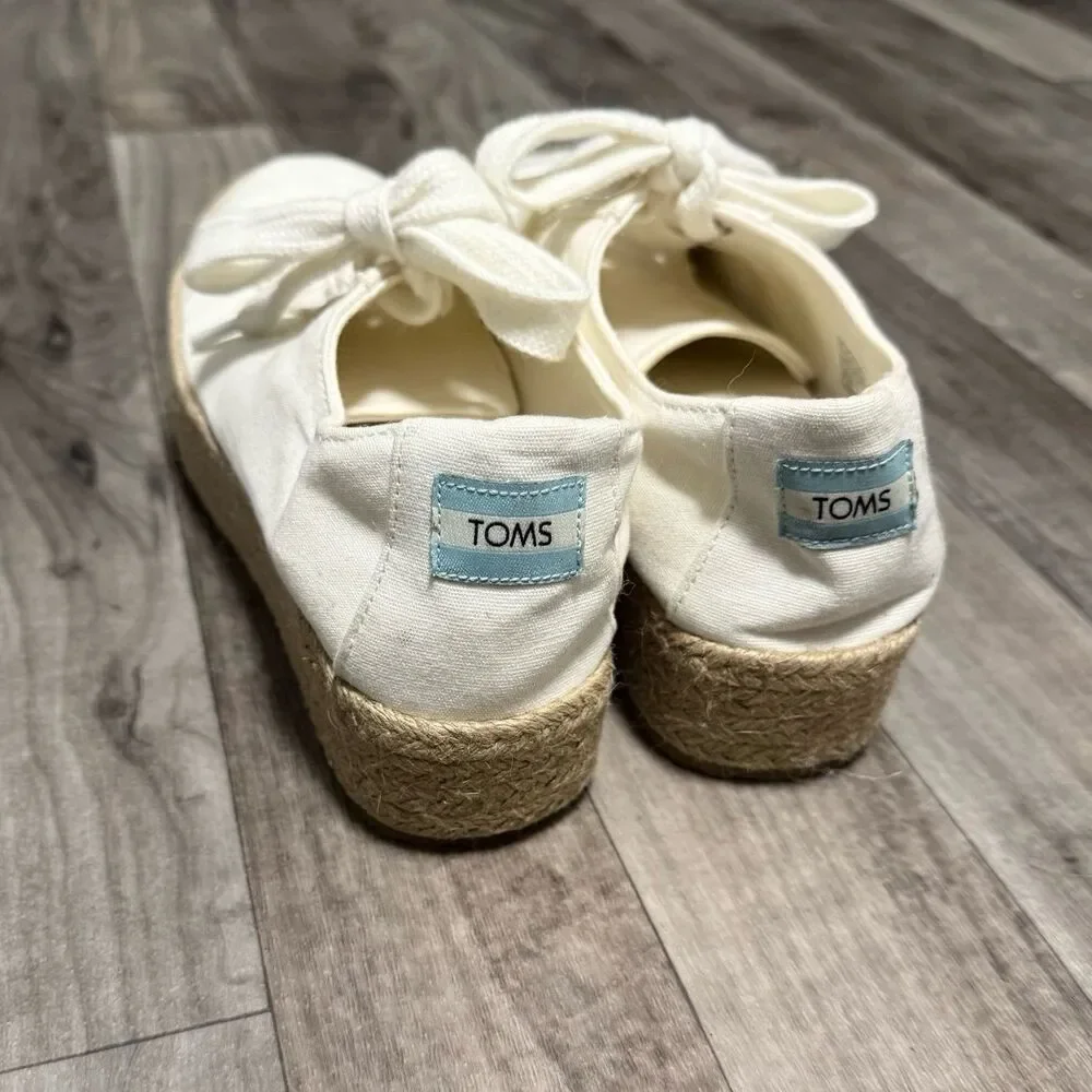 Toms new without